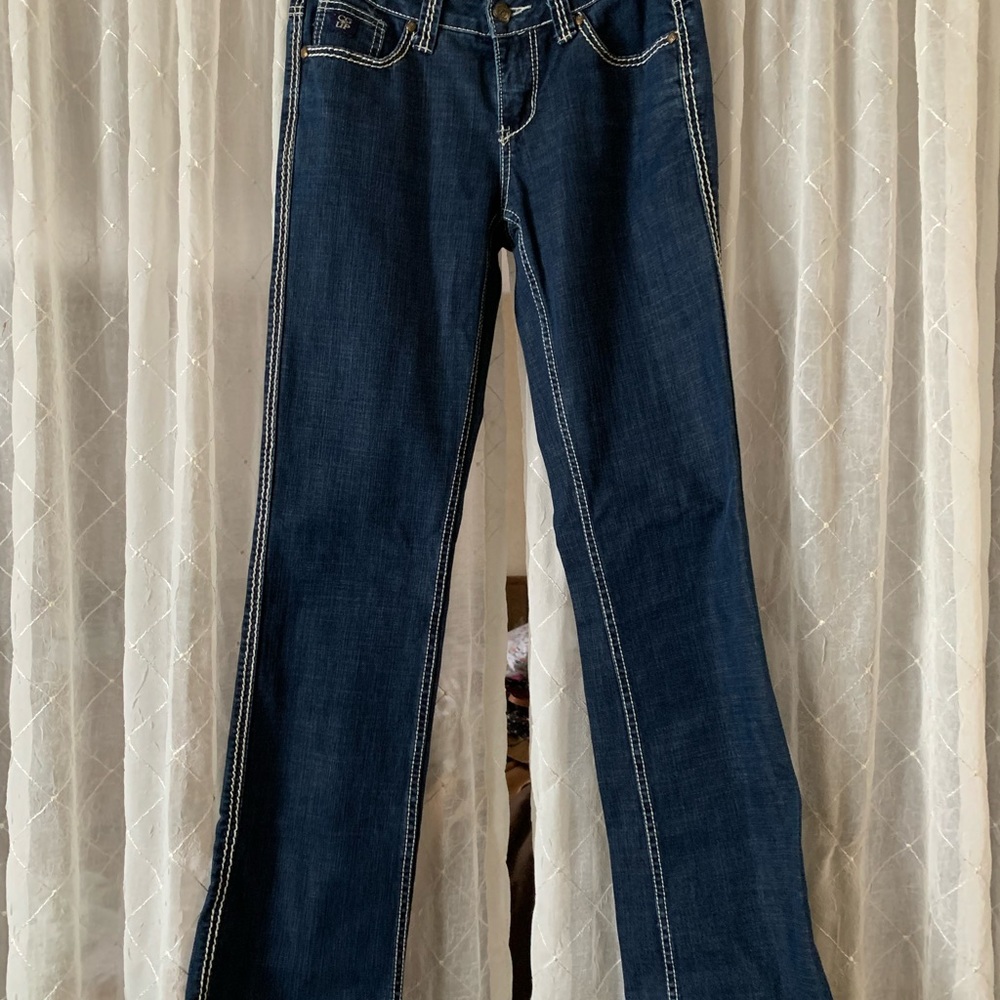 Cowgirl Up Straight Leg Western Blue Denim Jeans. Size 28/36.